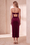 Vestido de fiesta de Navidad midi burdeos de terciopelo sin tirantes