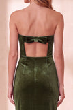 Vestido de fiesta de Navidad midi burdeos de terciopelo sin tirantes