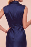 Vestido midi café sin mangas con escote drapeado y detalles de encaje, de corte recto