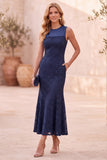 Vestido de invitada de boda midi azul oscuro de encaje corte sirena sin mangas con escote redondo y bolsillos