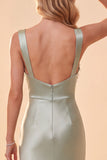 Vestido formal largo con cuello cuadrado de satén verde claro y de cuello cuadrado con lentejuelas