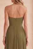 Vestido formal largo plisado y tirantes Línea Oliva con pedrería