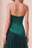 Vestido formal largo de tul sin tirantes de tul verde oscuro con abalorios
