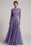 Vestido largo de madre de la novia con cuello de bateau en línea A morado y bordado largo de la novia