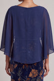 Vestido formal largo de bateau, escote de terciopelo azul oscuro, arrugado y capa de gasa