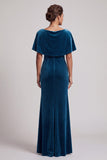 Vestido largo de madre de la novia azul pavo real con cuello de capucha y terciopelo largo