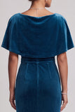 Vestido largo de madre de la novia azul pavo real con cuello de capucha y terciopelo largo