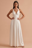 Vestido largo de satén blanco con escote halter