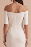 Vestido de novia midi blanco de satén corte sirena con hombros descubiertos