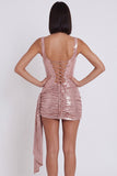 Vestido corto de fiesta rosa metálico ajustado con corsé y diseño fruncido y drapeado
