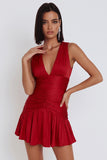 Vestido corto rojo de cóctel con escote en V y corte en A