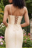Vestido de graduación con corsé sirena con cuentas y champán