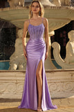 Vestido de baile de sirena con corsé lavanda y abertura