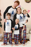 Pijama de Navidad Familiar con estampado de árbol azul negro