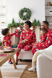 Pijamas familiares de manga larga con estampado navideño rojo