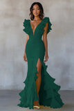 Vestido formal amarillo con volantes de sirena con escote en V y abertura