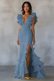 Vestido formal amarillo con volantes de sirena con escote en V y abertura