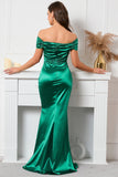 Vestido de fiesta plisado de sirena verde oscuro con hombros descubiertos