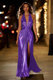 Vestido Largo Formal con Pliegue Metálico Halter Dorado con Abertura