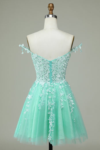 Vestido de cóctel corto sin espalda azul marino con apliques