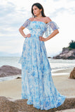 Vestido de dama de honor boho floral blanco azul con volantes