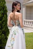 Vestido de novia blanco A Line Strapless Tulle con abertura larga con flores 3D