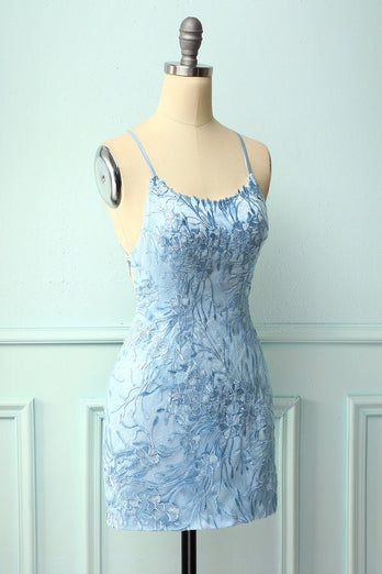 Vestido ajustado con tirantes finos azul cielo