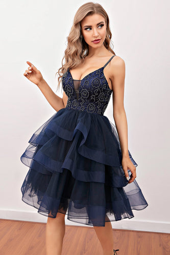 Vestido corto de cóctel con cuentas marinas
