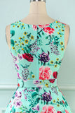 Vestido de la década de 1950 con estampado de flores verdes