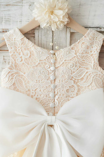 Jewel Champagne Flower Girl Vestido con encaje