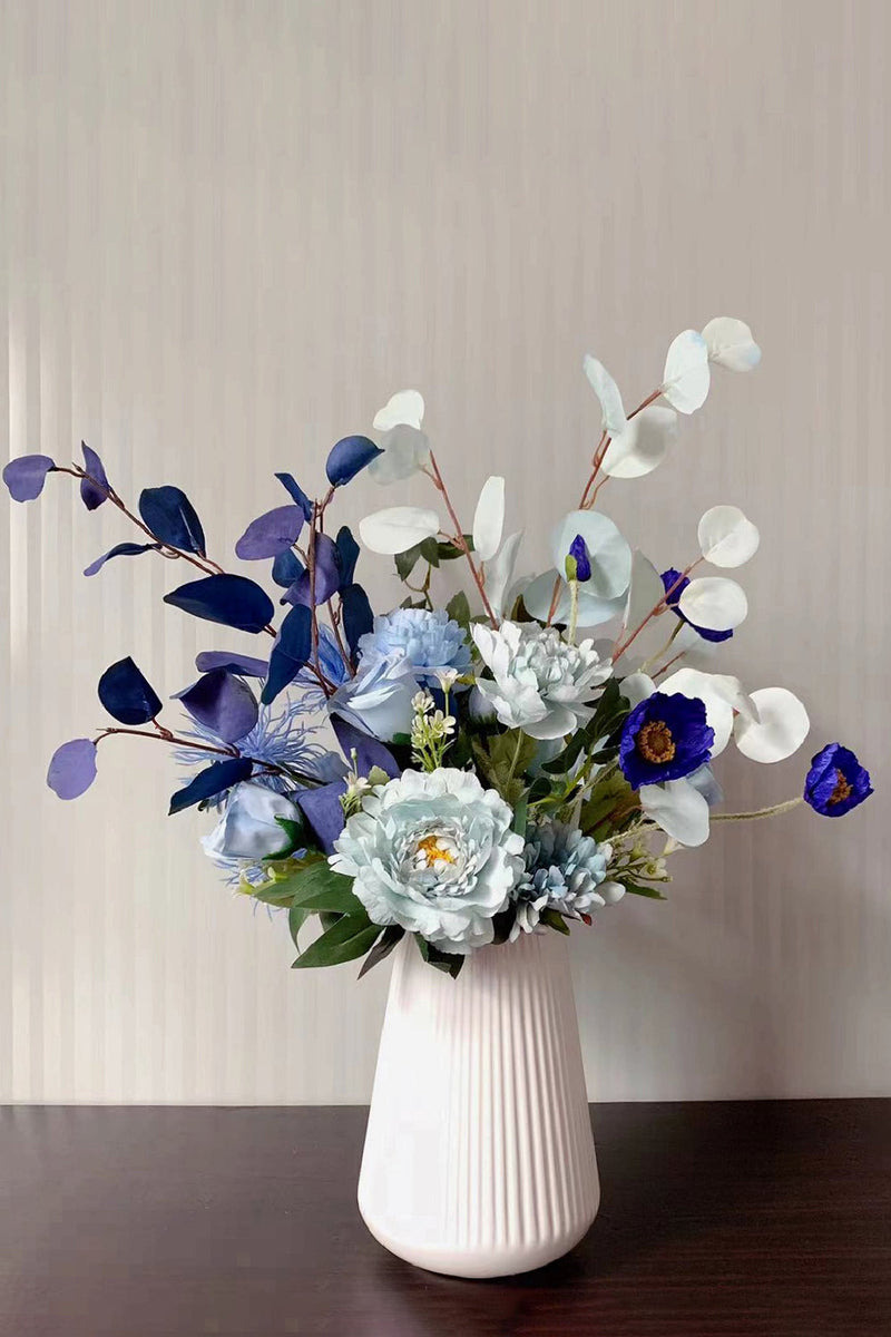 Cargar imagen en el visor de la galería, Flores de entrega de boda de imitación azul (jarrón no incluido)