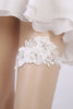 Cargar imagen en el visor de la galería, Flores de encaje blanco Liga de boda con cuentas
