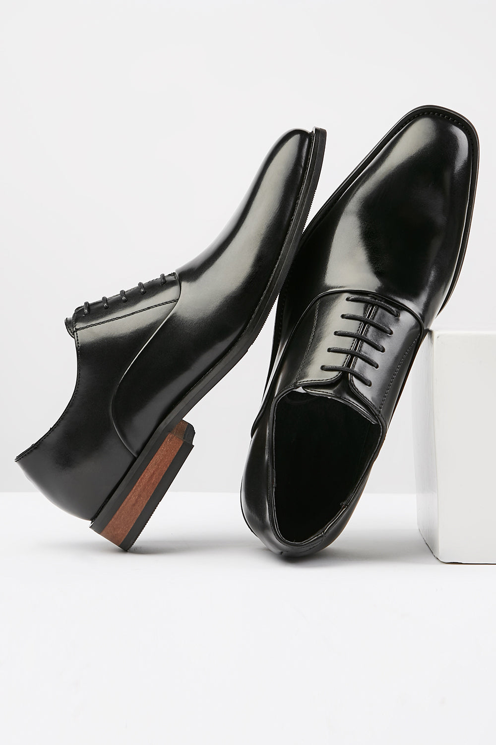 Negro Zapatos de vestir de cuero para hombres