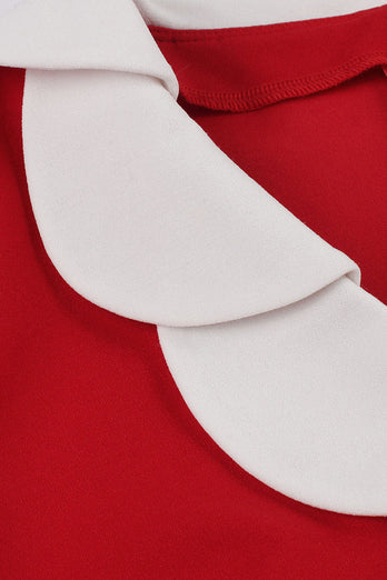 Vestido swing de cuello de solapa roja de la década de 1950