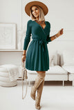 Vestido casual con volantes verde oscuro manga larga