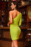 Un hombro recortado verde vestido corto de bienvenida