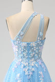 Impresionante vestido de fiesta de tul largo azul claro de una línea de un hombro con apliques