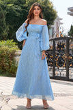 Gris azul del hombro de la madre del vestido de la novia