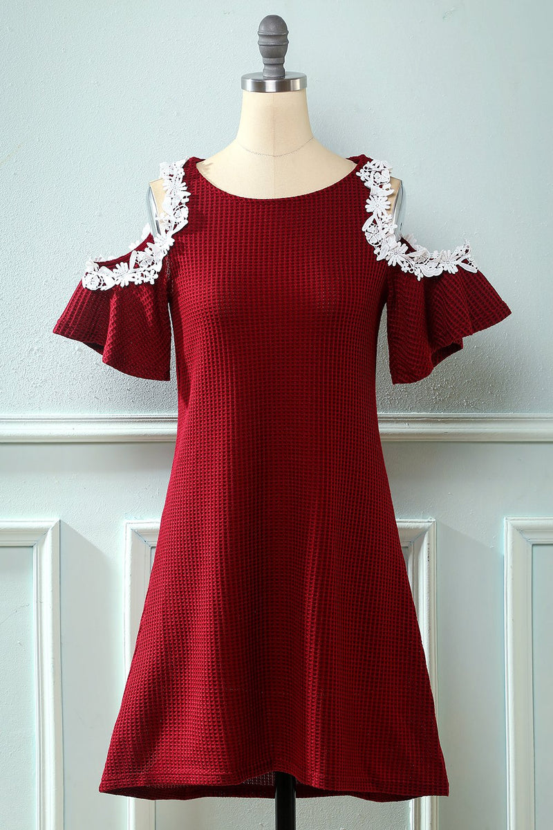 Cargar imagen en el visor de la galería, Vestido de punto rojo oscuro fuera del hombro con apliques