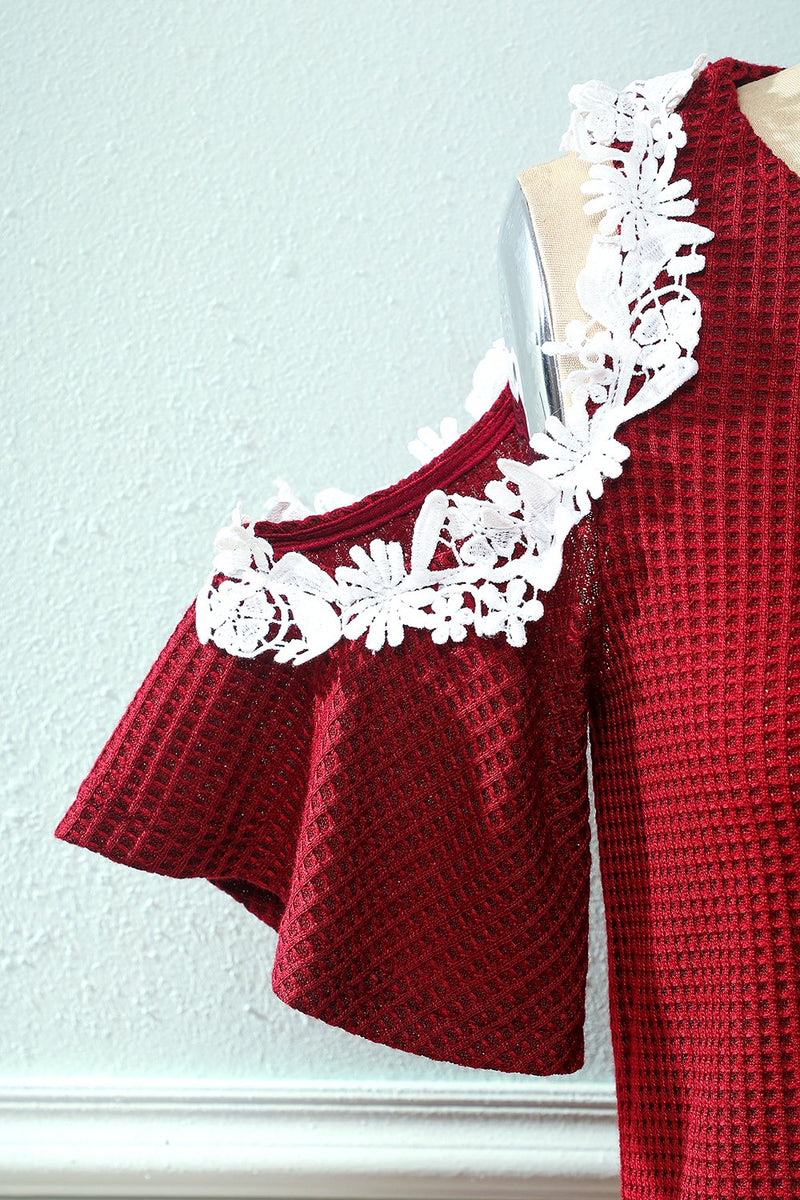 Cargar imagen en el visor de la galería, Vestido de punto rojo oscuro fuera del hombro con apliques