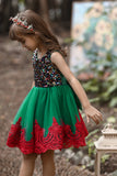 Vestido de niña de flores verde y roja con lentejuelas