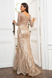 Vestido de sirena madre dorada con manga larga