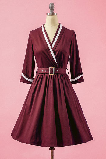 Vestido casual azul marino con cuello en V