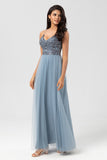 Chic Romántico A Line Spaghetti Straps Dusty Blue Long Bridesmaid Dress con abalorios