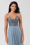 Chic Romántico A Line Spaghetti Straps Dusty Blue Long Bridesmaid Dress con abalorios