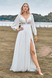 A-Line Tul Vestido de novia de marfil con cuentas con mangas largas