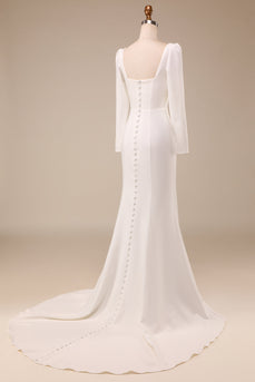 Vestido de novia sirena marfil con cuello cuadrado y manga larga