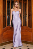 Elegante vestido de fiesta de corsé lila de sirena con apliques de encaje