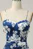 Cargar imagen en el visor de la galería, Vestido de dama de honor floral azul de tinta hasta el té