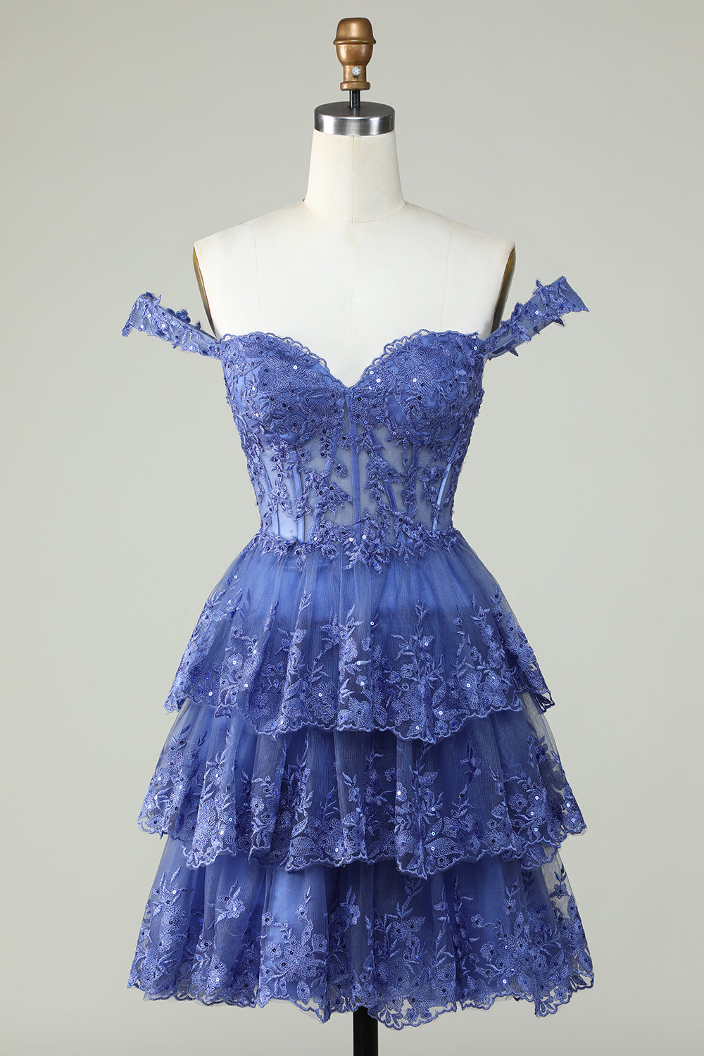 Lindo vestido corto de bienvenida con cordón azul oscuro con encaje